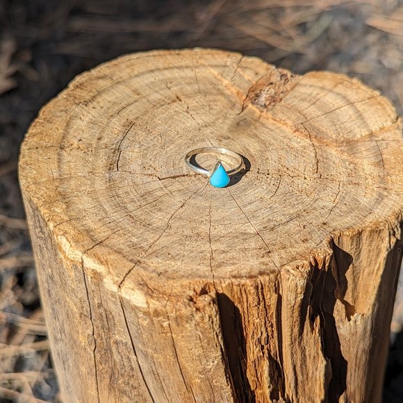 Handcrafted Navajo Turquoise Ring Genuine Native American Jewelry Sz 4 US** - Picture 9 of 9